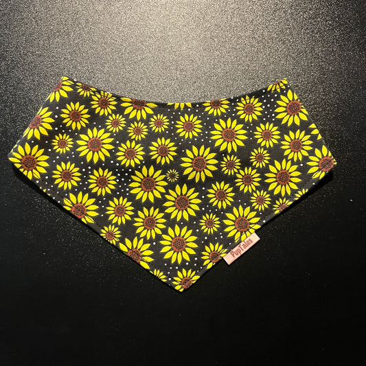 Sunflowers/Black Polkadots #139